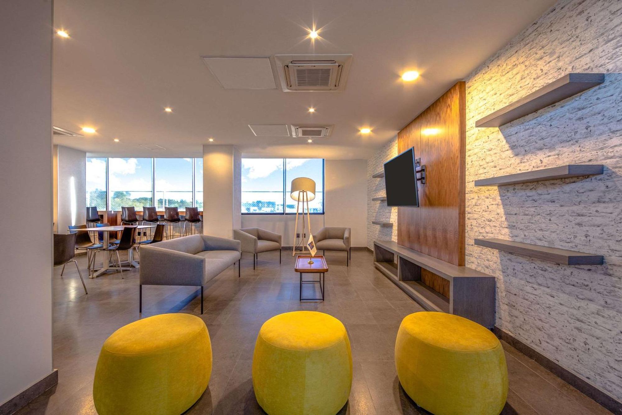 Comfort Inn Делисьяс Экстерьер фото